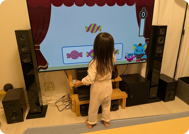 2歳9ヶ月のママの子供 DVD視聴イメージ